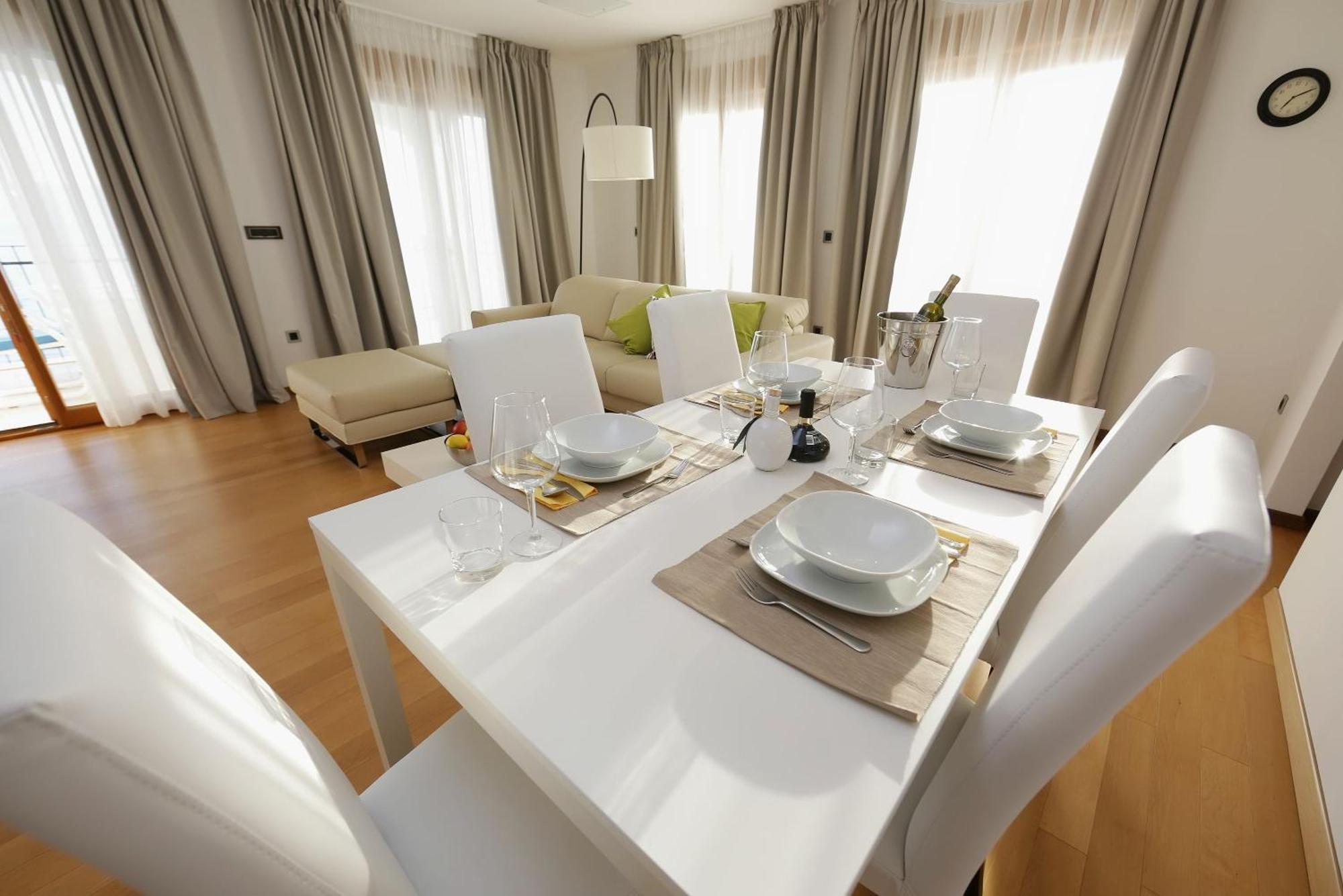 Apartments Poville Residence بوفايل الغرفة الصورة