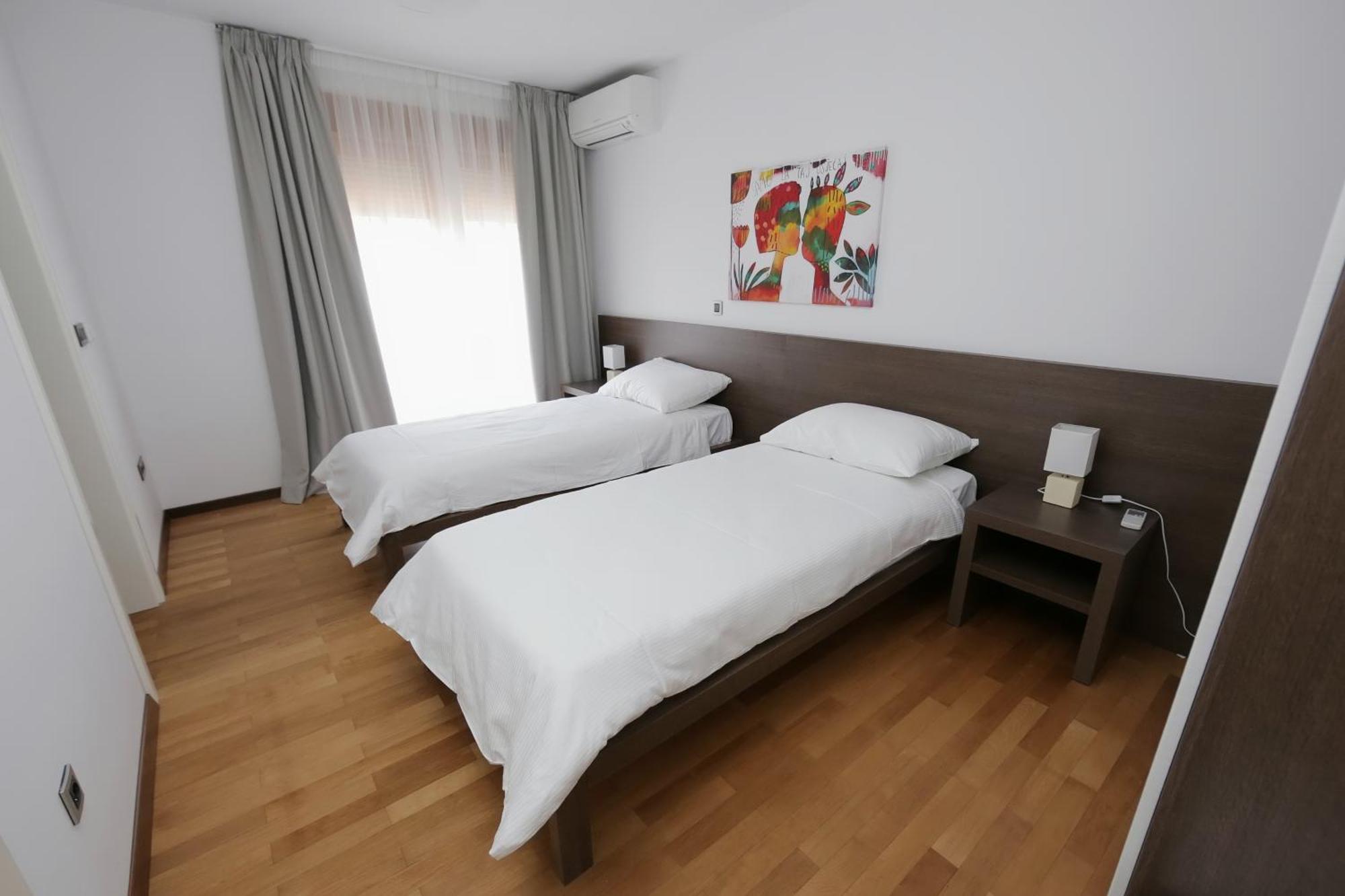 Apartments Poville Residence بوفايل الغرفة الصورة
